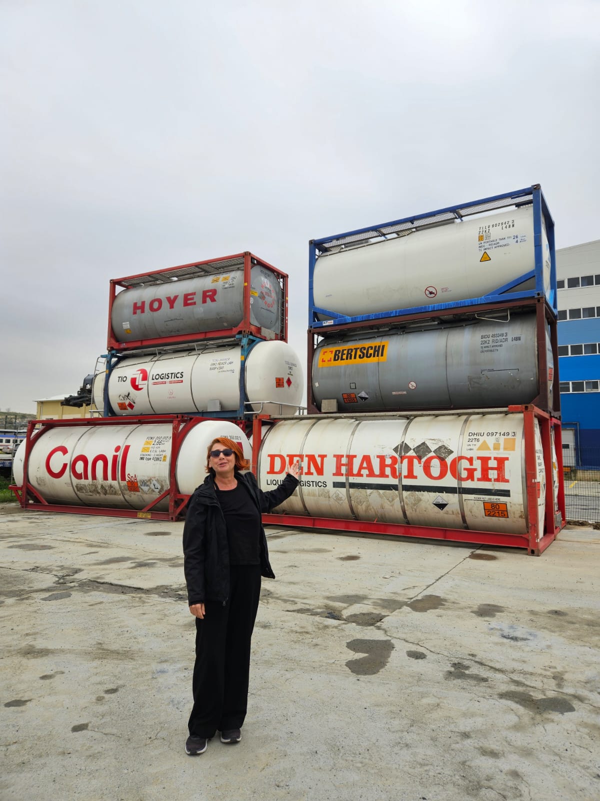 Selma Demir - tank konteyner sahası